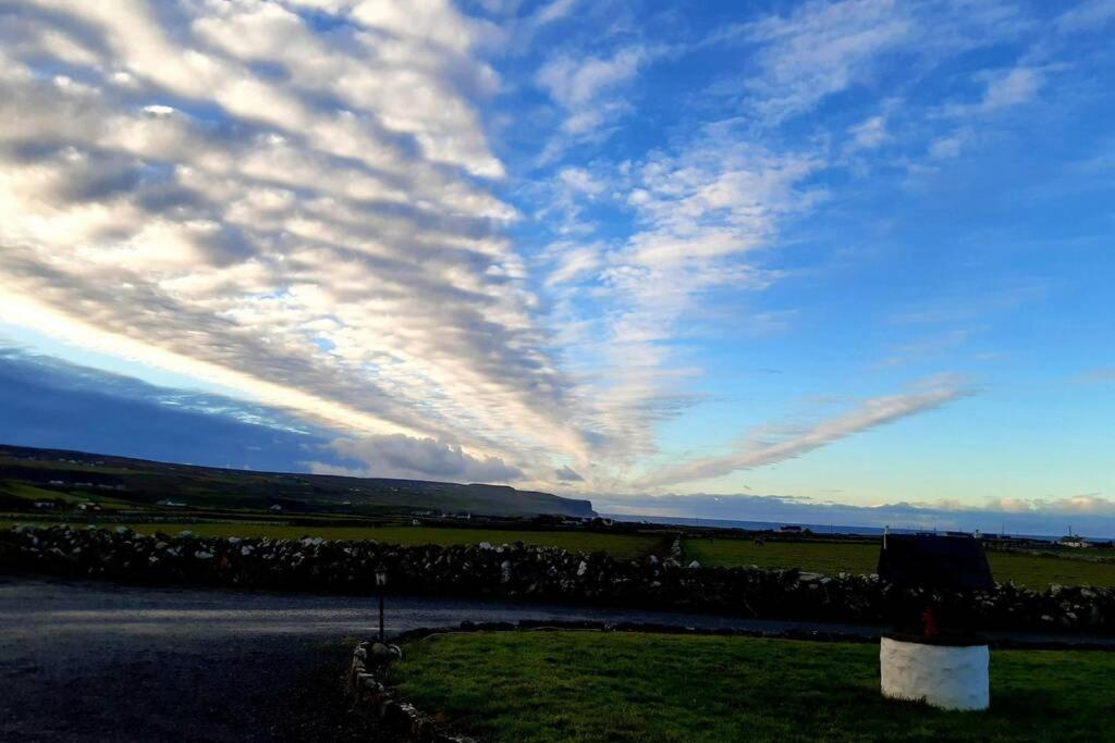 Cliffs View Self Catering @ Limestone Lodge Doolin Exterior foto